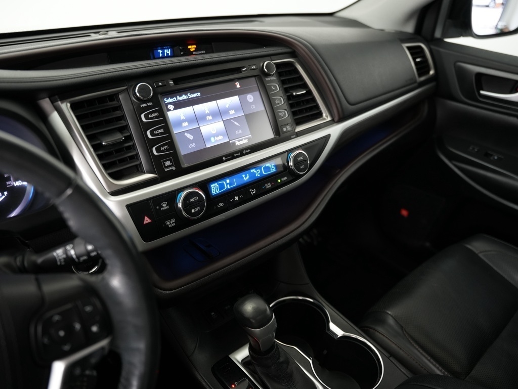 Toyota Highlander Limited V6 AWD (Natl) 2019