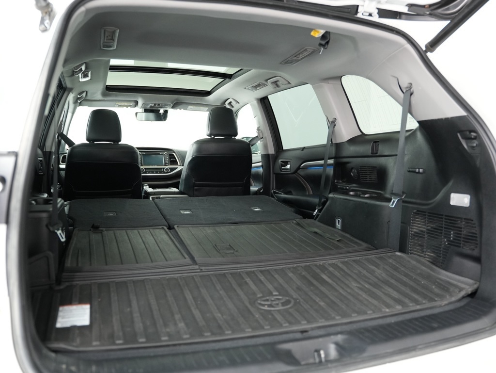 Toyota Highlander Limited V6 AWD (Natl) 2019