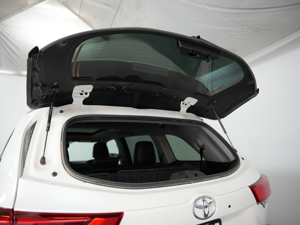 Toyota Highlander Limited V6 AWD (Natl) 2019