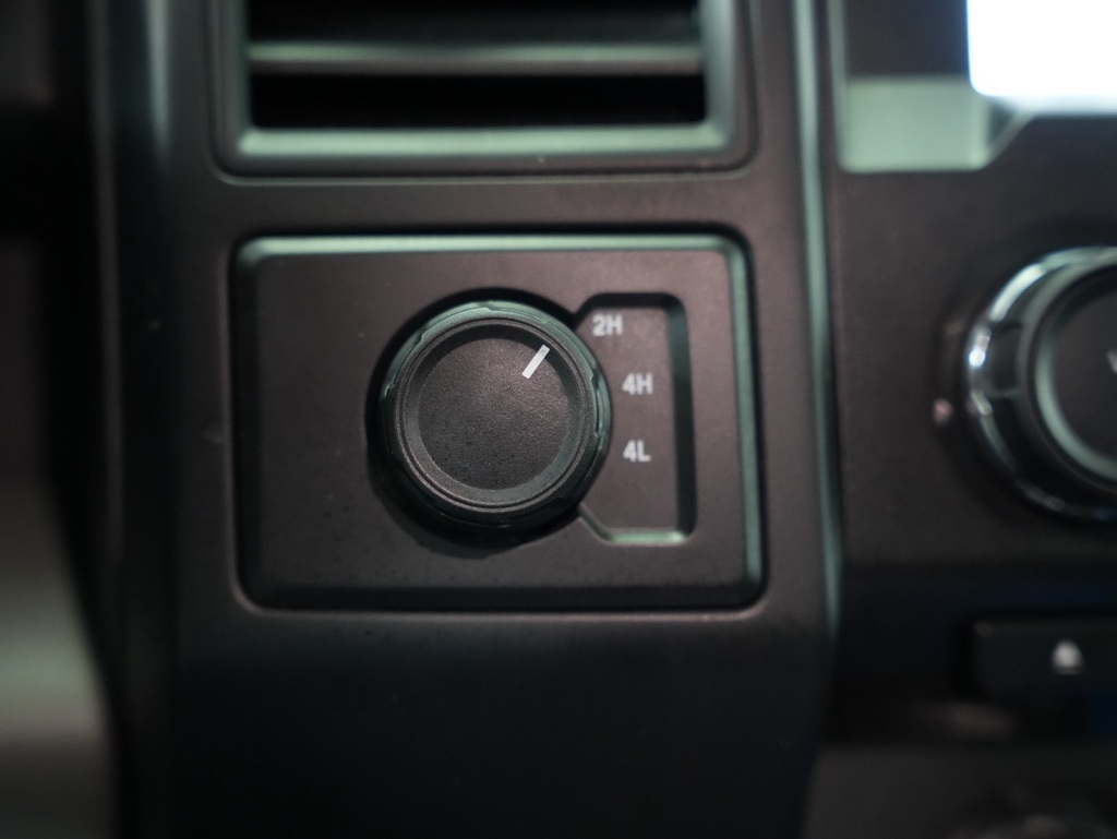 Ford F-150 Lariat 4WD SuperCrew 5.5' Box 2018