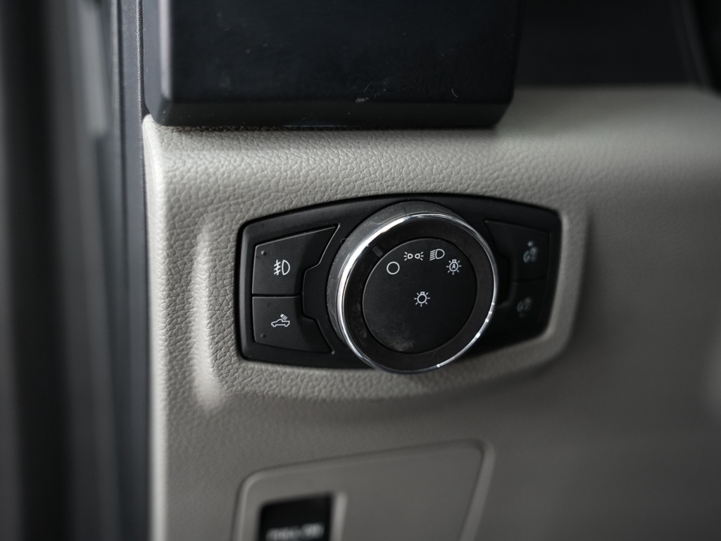 Ford F-150 Lariat 4WD SuperCrew 5.5' Box 2018