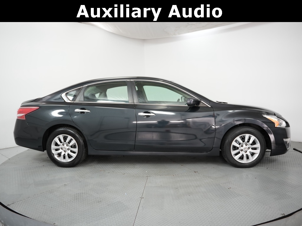 Nissan Altima 4dr Sdn I4 2.5 S 2013