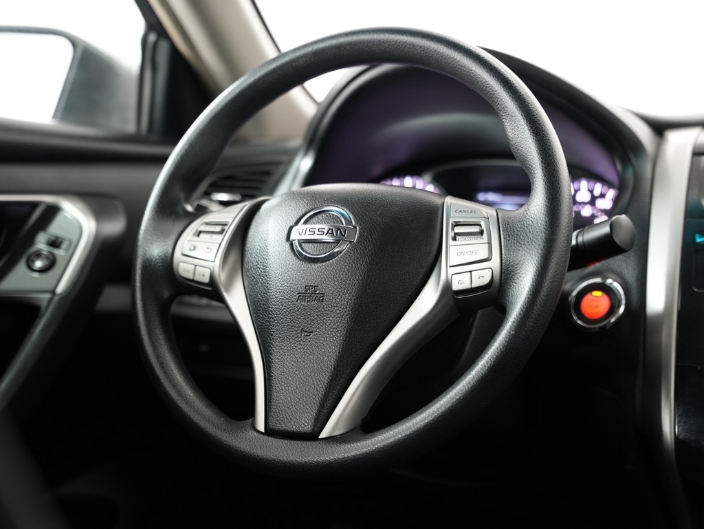 Nissan Altima 4dr Sdn I4 2.5 S 2013