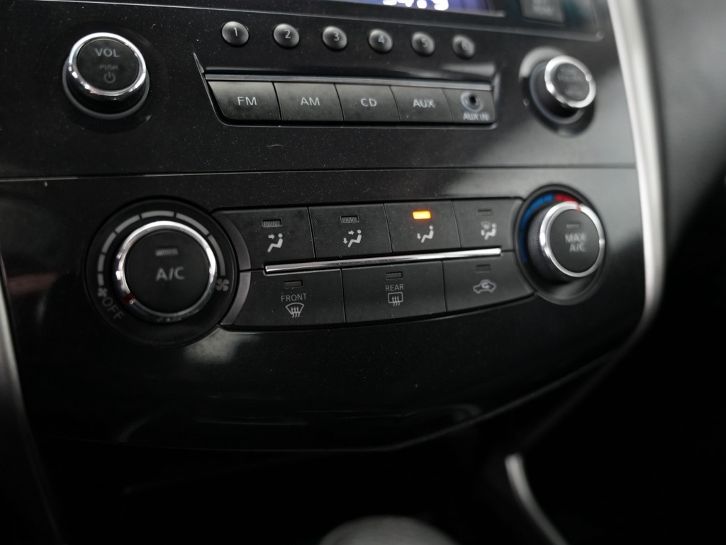 Nissan Altima 4dr Sdn I4 2.5 S 2013