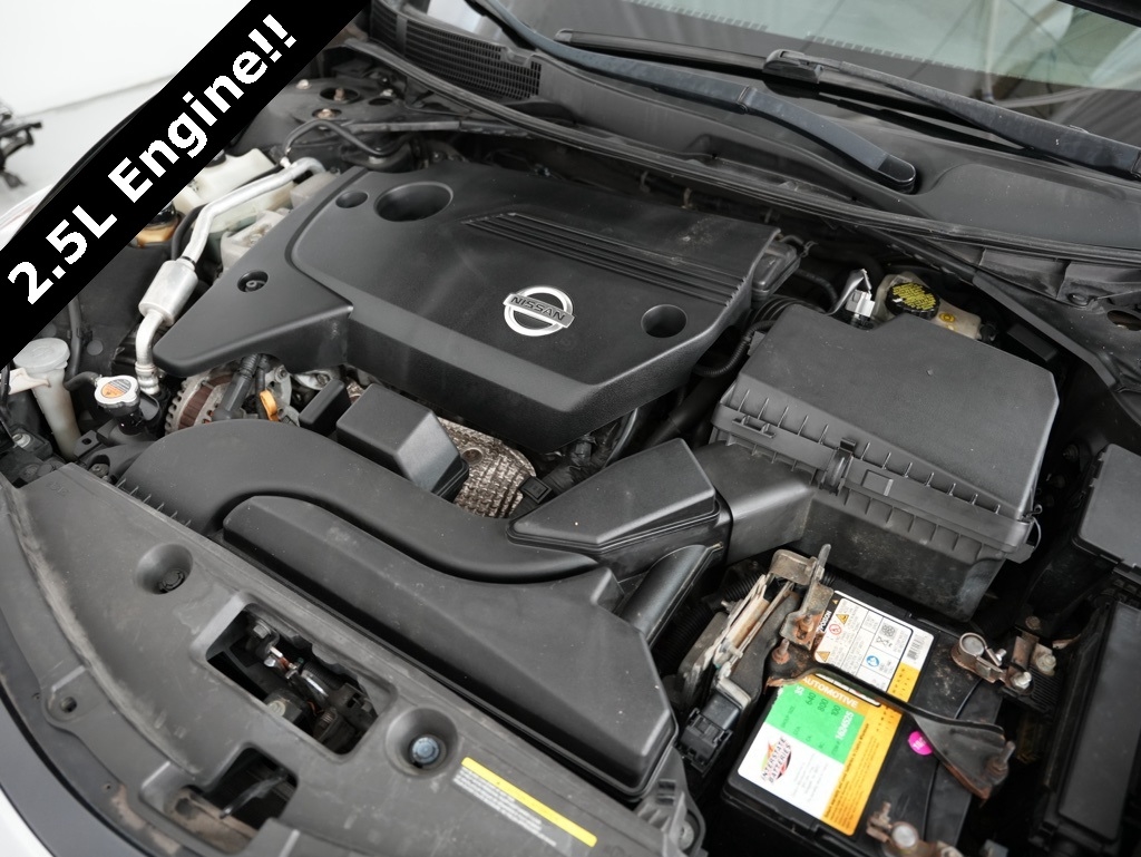 Nissan Altima 4dr Sdn I4 2.5 S 2013