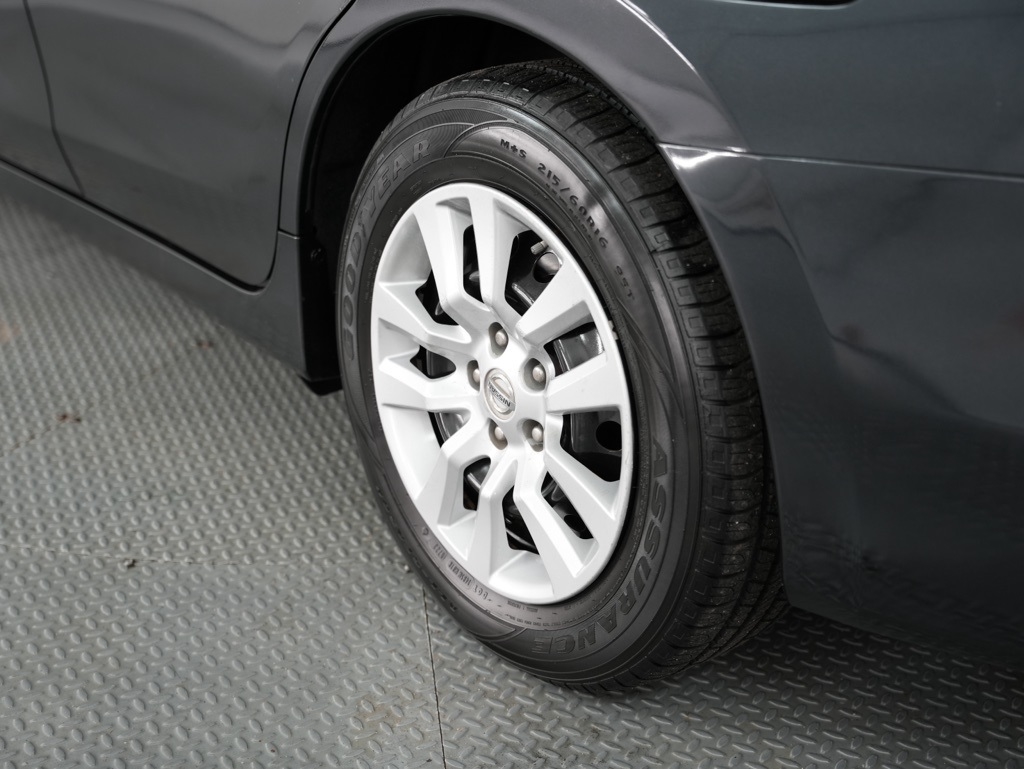 Nissan Altima 4dr Sdn I4 2.5 S 2013