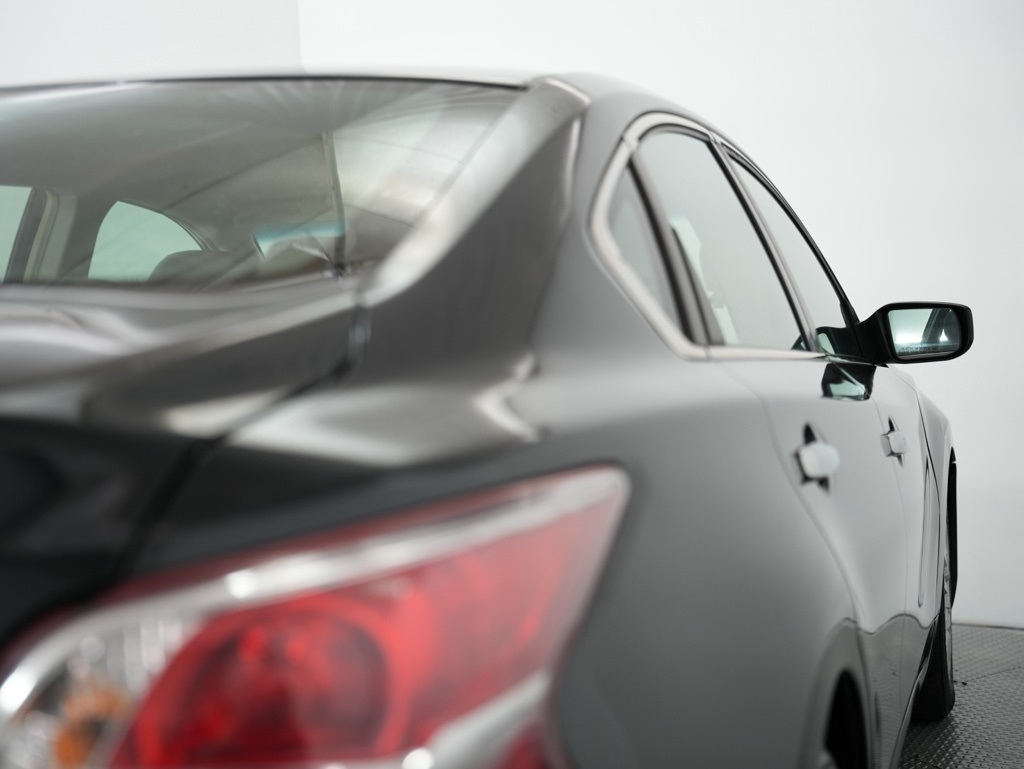 Nissan Altima 4dr Sdn I4 2.5 S 2013