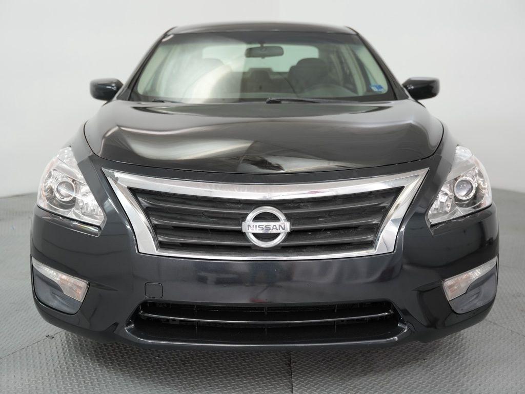 Nissan Altima 4dr Sdn I4 2.5 S 2013