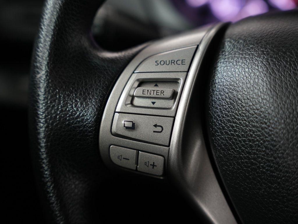 Nissan Altima 4dr Sdn I4 2.5 S 2013