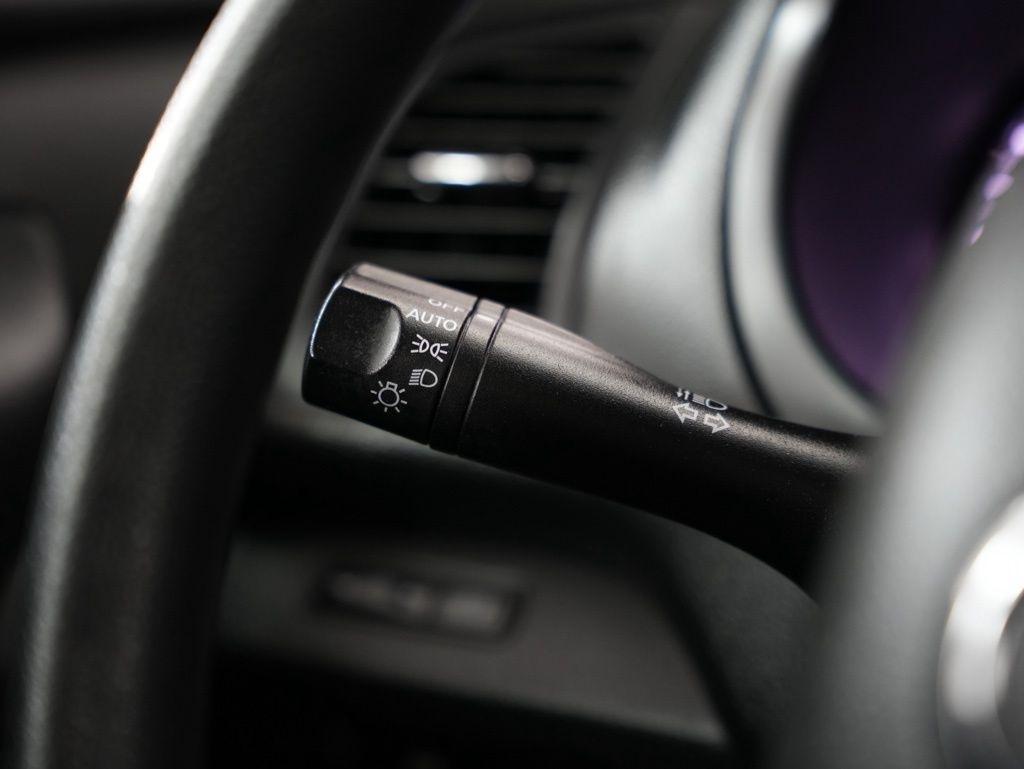 Nissan Altima 4dr Sdn I4 2.5 S 2013