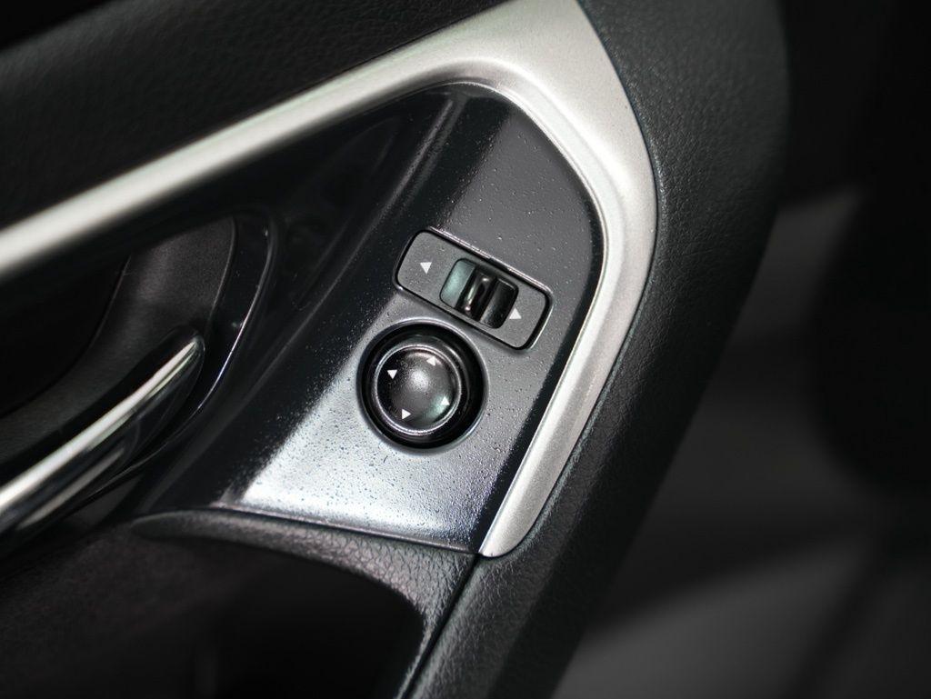 Nissan Altima 4dr Sdn I4 2.5 S 2013