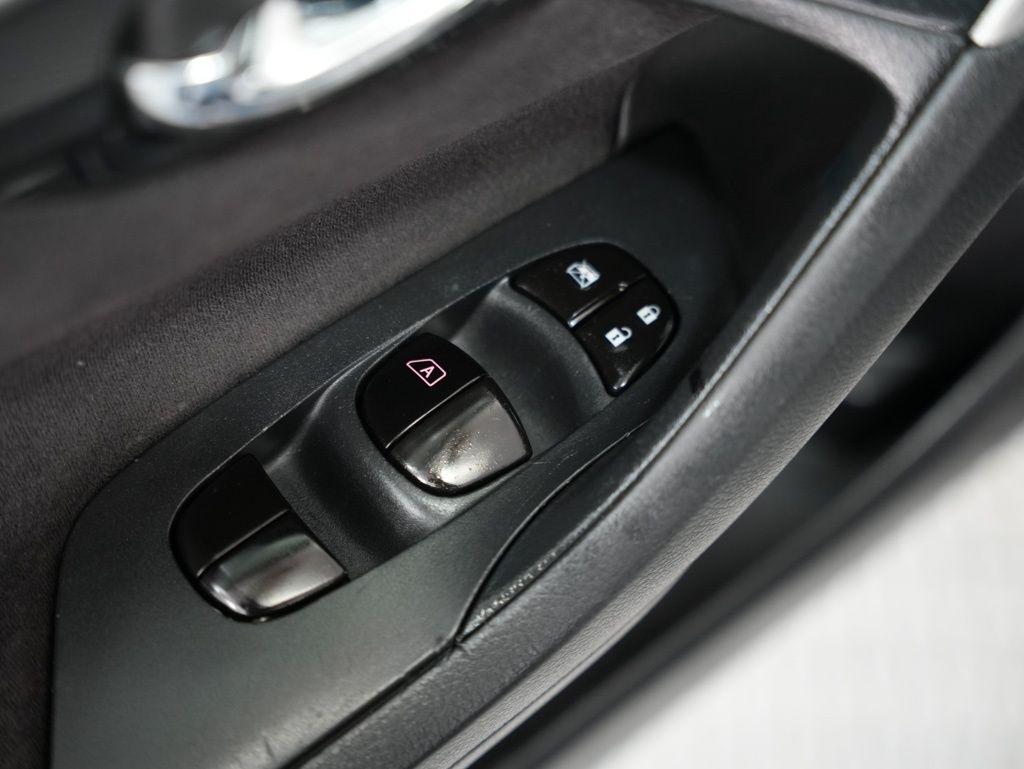 Nissan Altima 4dr Sdn I4 2.5 S 2013