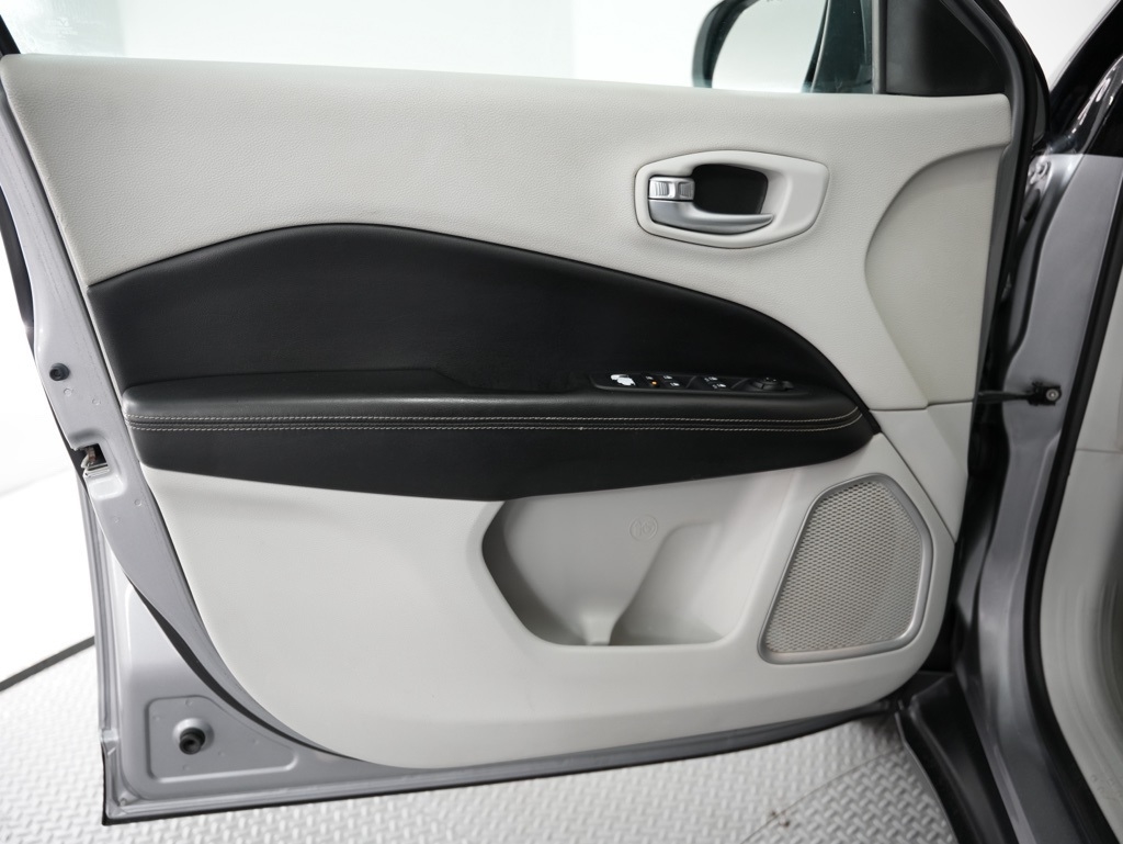 Jeep Compass Latitude FWD 2018