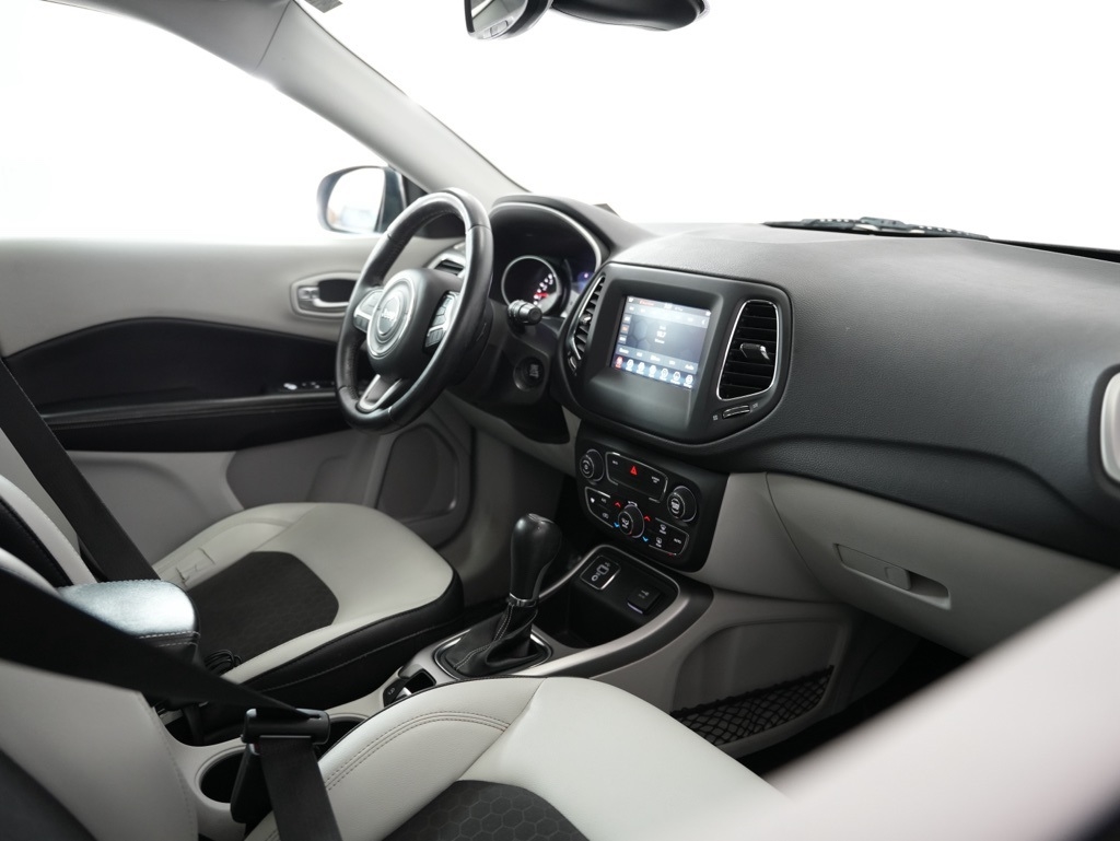 Jeep Compass Latitude FWD 2018