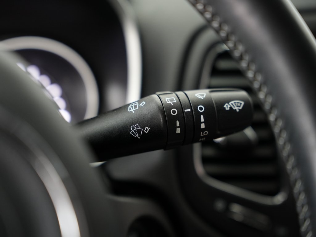 Jeep Compass Latitude w/Sun/Wheel Pkg FWD 2018