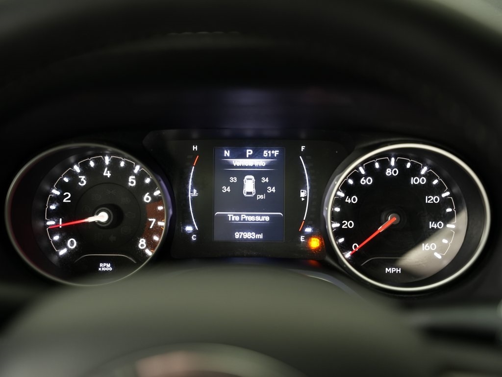 Jeep Compass Latitude w/Sun/Wheel Pkg FWD 2018