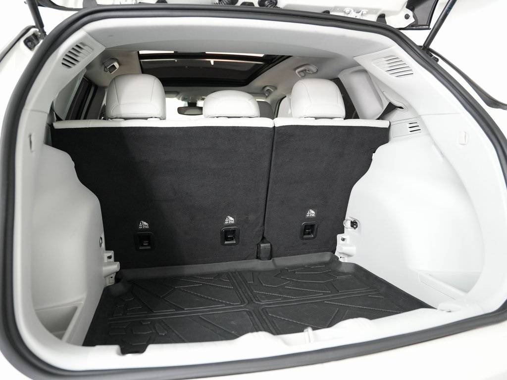 Jeep Compass Latitude w/Sun/Wheel Pkg FWD 2018