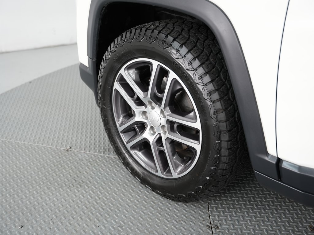 Jeep Compass Latitude w/Sun/Wheel Pkg FWD 2018