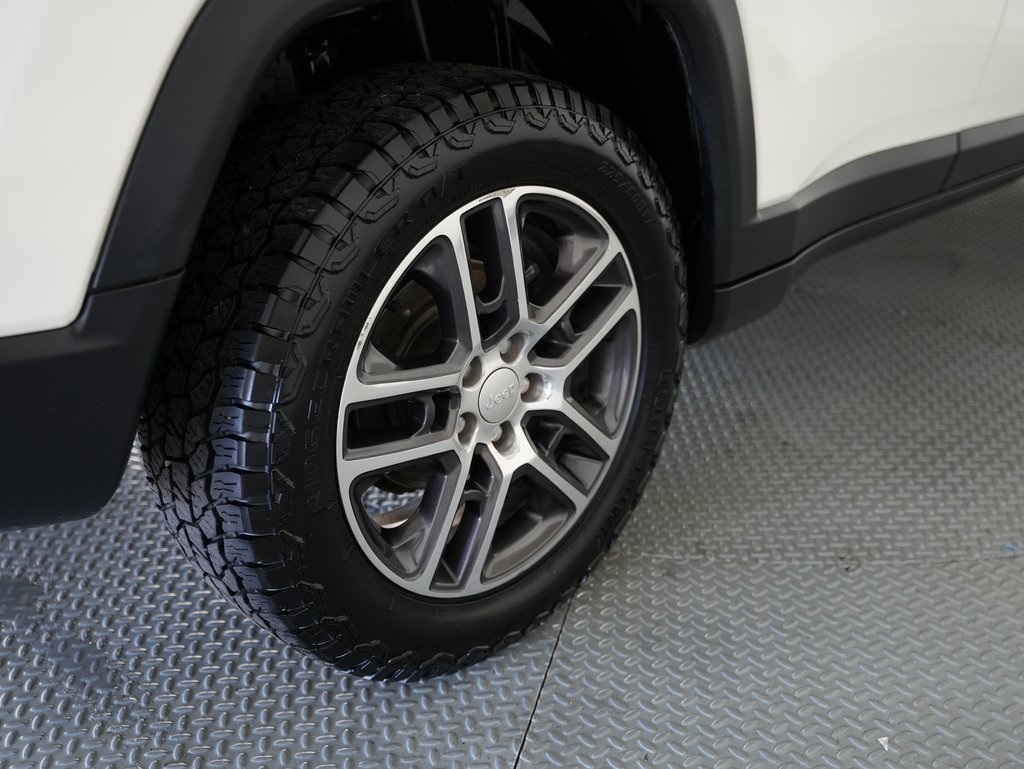 Jeep Compass Latitude w/Sun/Wheel Pkg FWD 2018