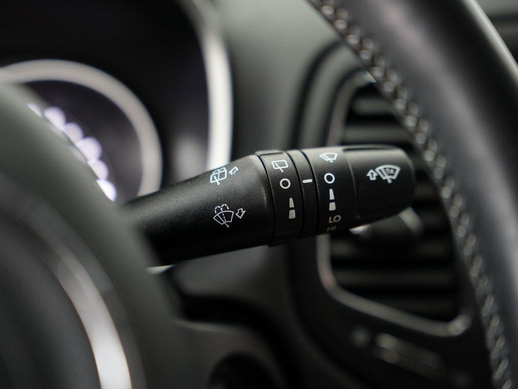 Jeep Compass Latitude w/Sun/Wheel Pkg FWD 2018