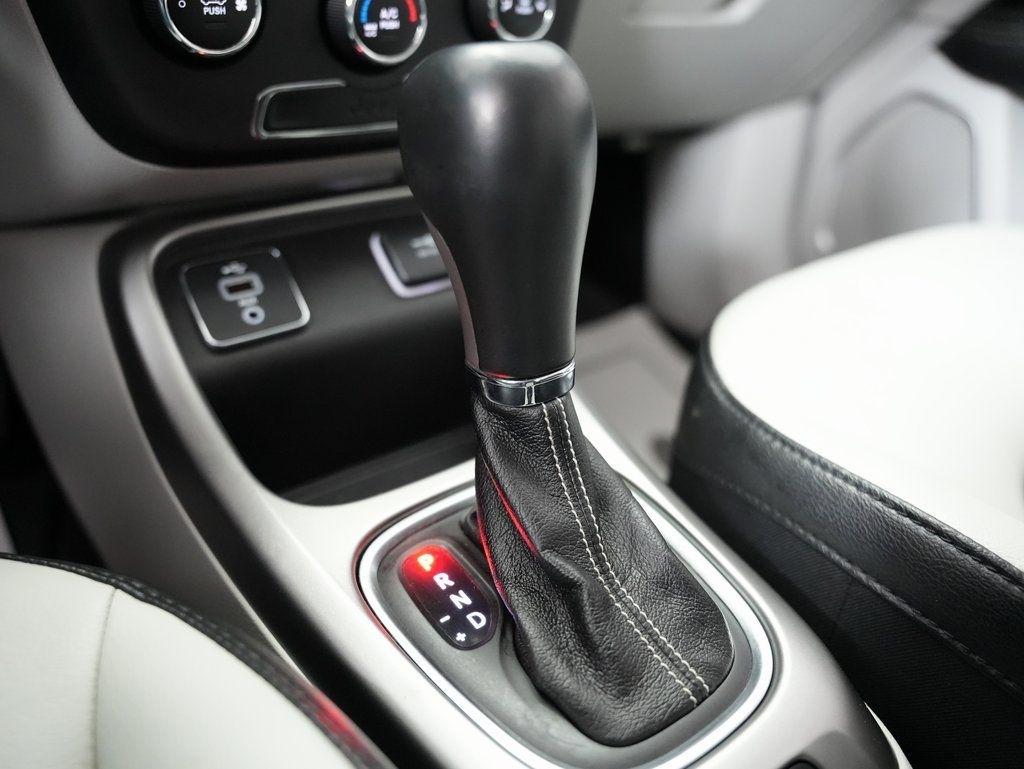 Jeep Compass Latitude w/Sun/Wheel Pkg FWD 2018