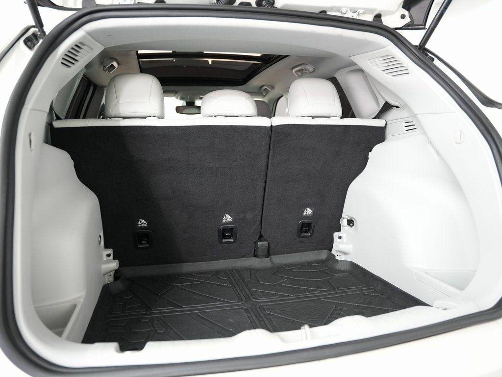 Jeep Compass Latitude w/Sun/Wheel Pkg FWD 2018