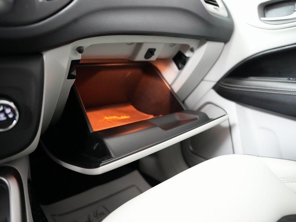 Jeep Compass Latitude w/Sun/Wheel Pkg FWD 2018