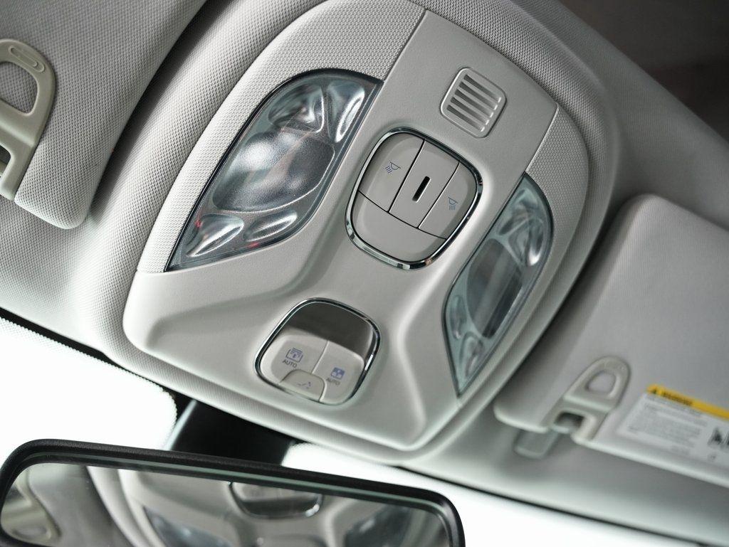 Jeep Compass Latitude w/Sun/Wheel Pkg FWD 2018