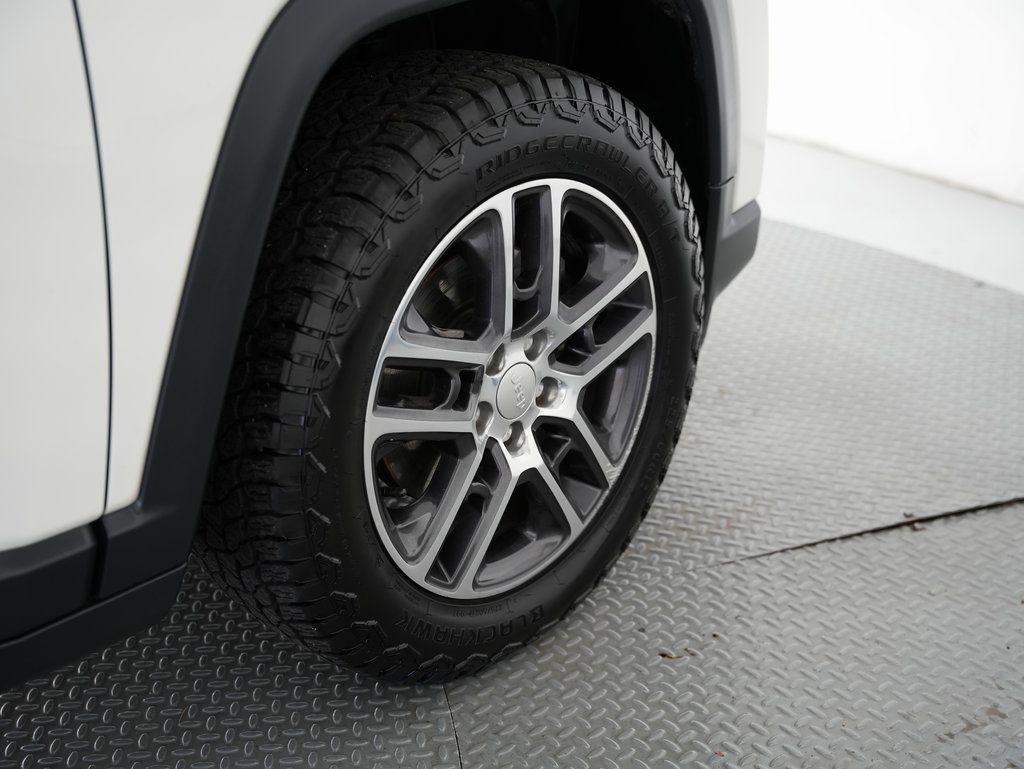 Jeep Compass Latitude w/Sun/Wheel Pkg FWD 2018