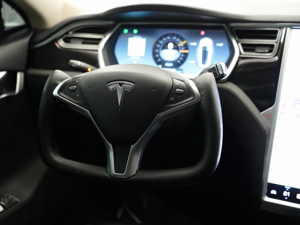 Tesla Model S 4dr Sdn 60 kWh Battery 2014