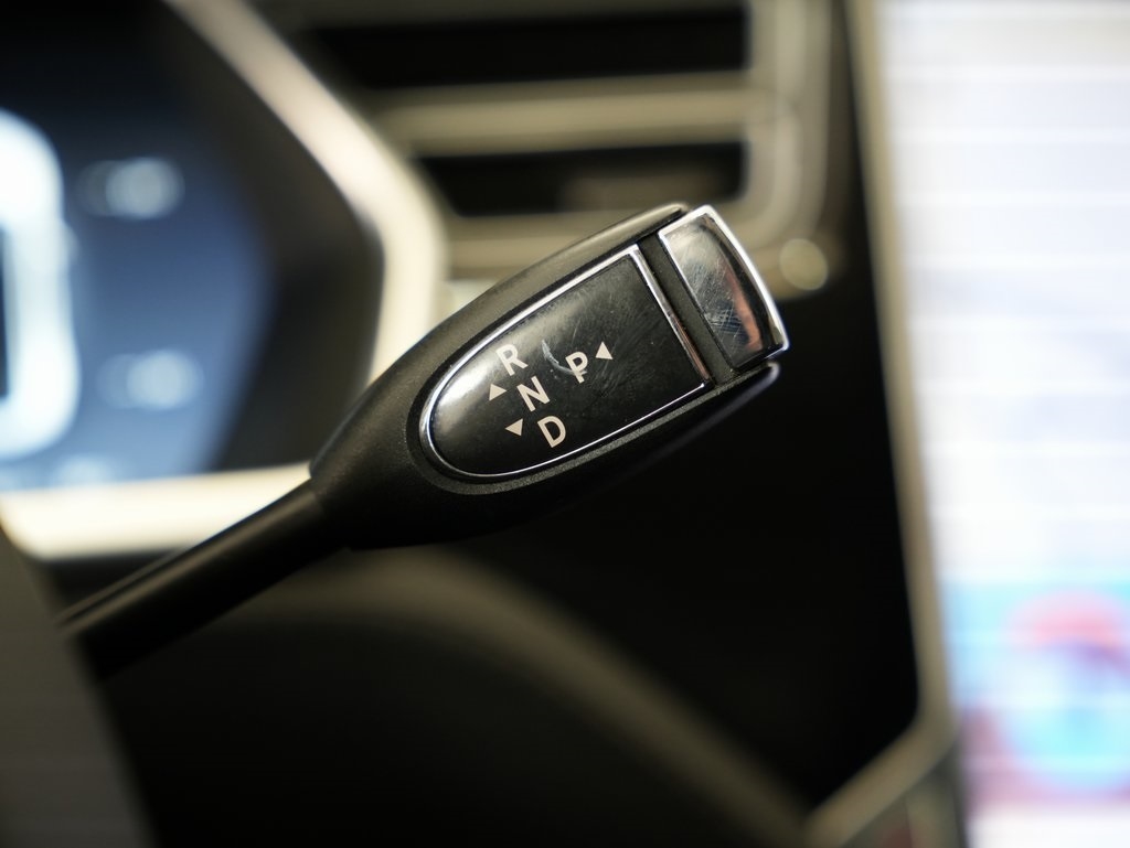 Tesla Model S 4dr Sdn 60 kWh Battery 2014