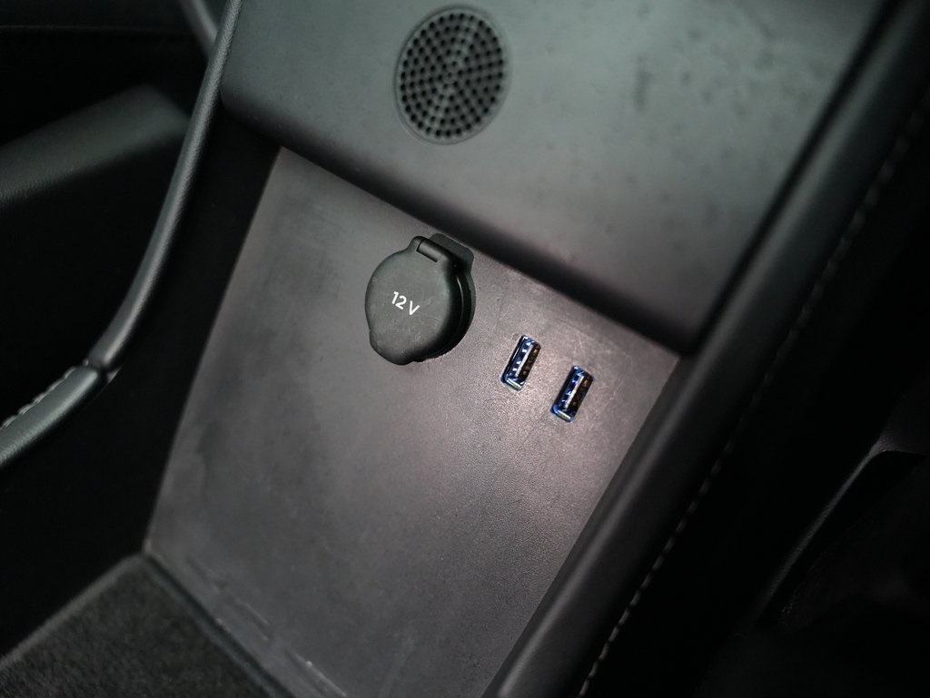 Tesla Model S 4dr Sdn 60 kWh Battery 2014