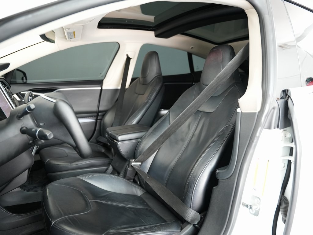 Tesla Model S 4dr Sdn 60 kWh Battery 2014