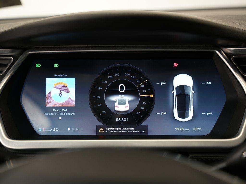 Tesla Model S 4dr Sdn 60 kWh Battery 2014