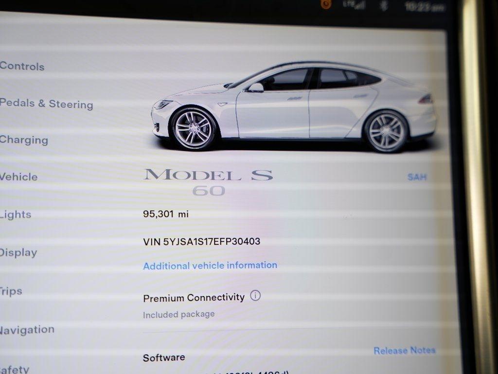 Tesla Model S 4dr Sdn 60 kWh Battery 2014