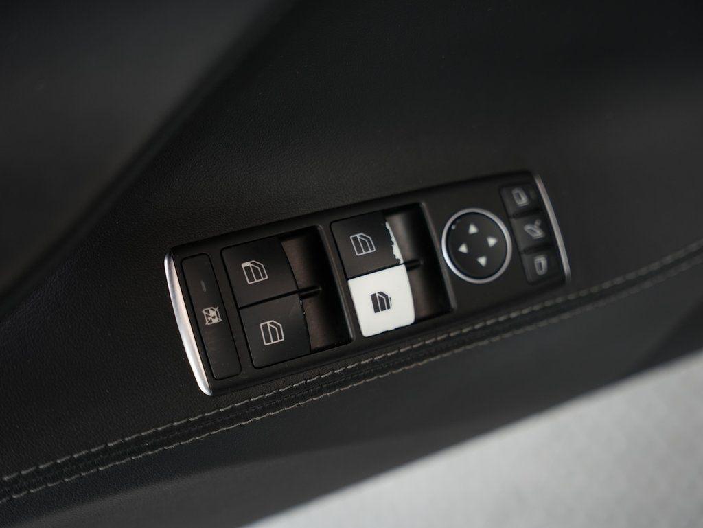 Tesla Model S 4dr Sdn 60 kWh Battery 2014