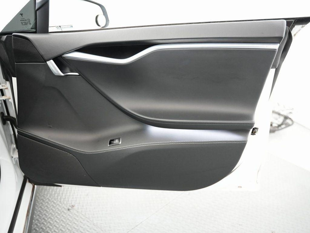 Tesla Model S 4dr Sdn 60 kWh Battery 2014