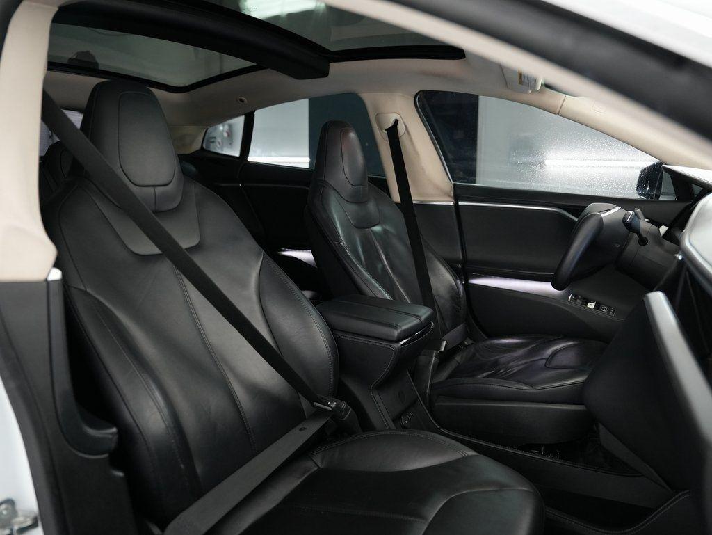 Tesla Model S 4dr Sdn 60 kWh Battery 2014