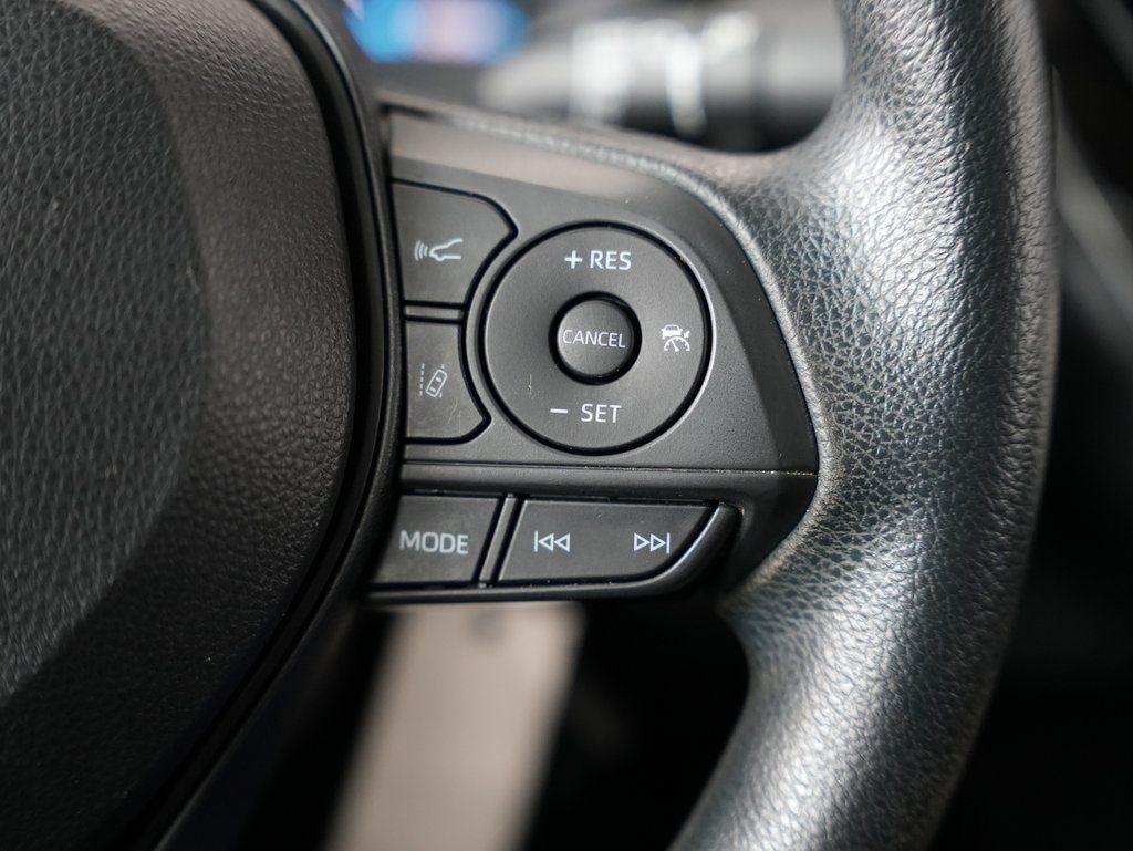 Toyota Corolla LE CVT (Natl) 2021