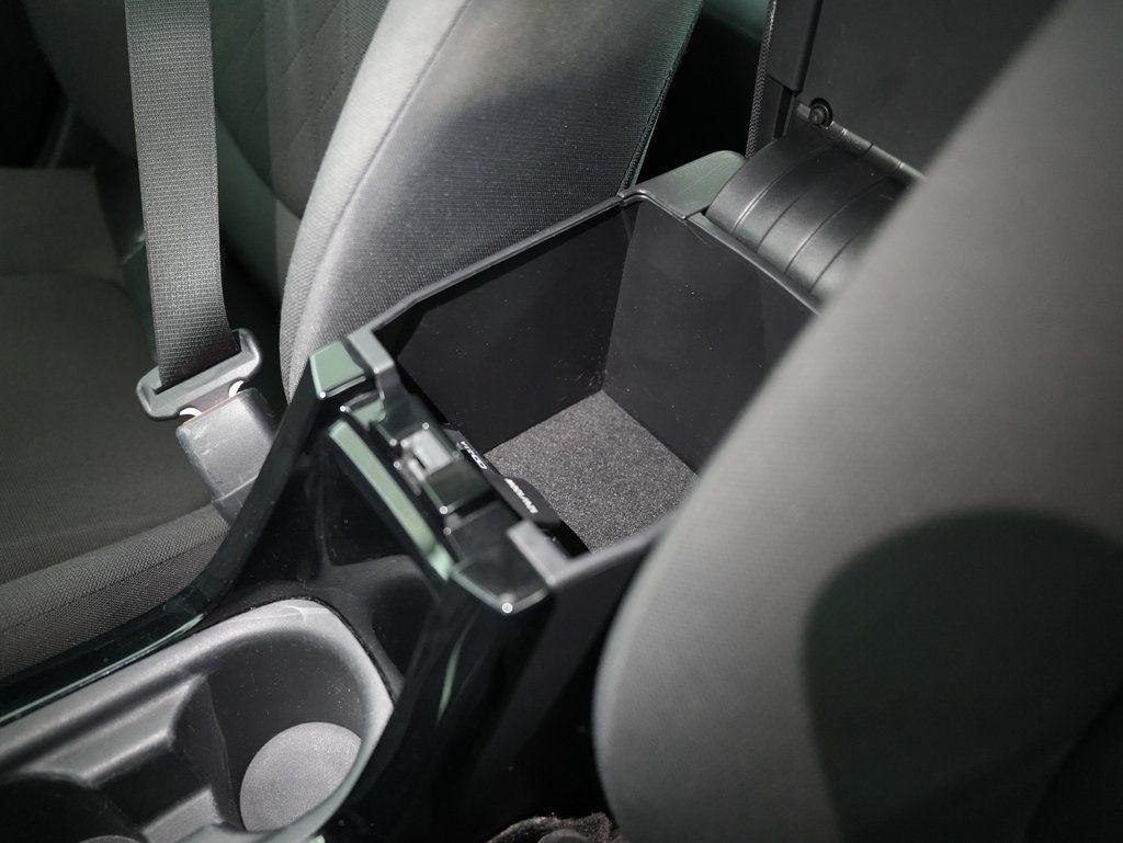 Toyota Corolla LE CVT (Natl) 2021