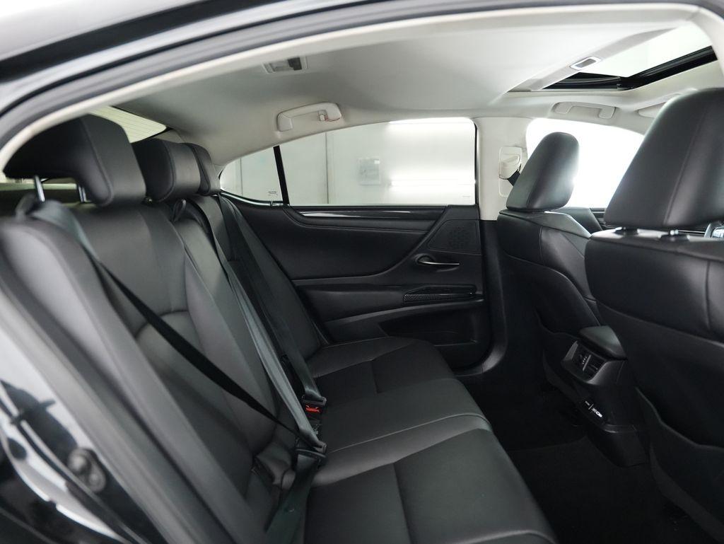 Lexus ES ES 350 FWD 2020