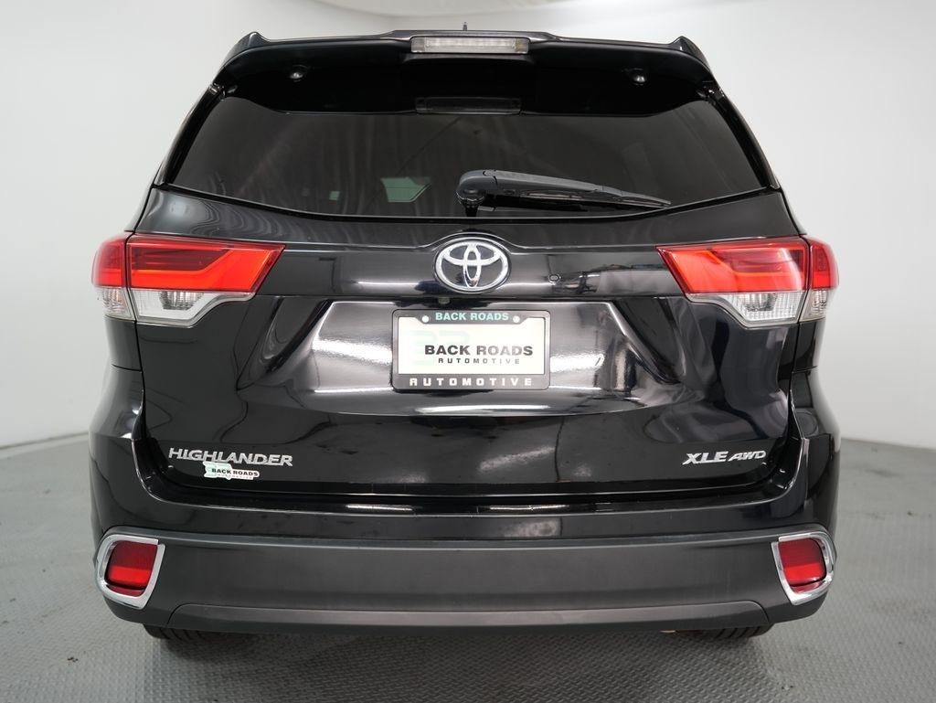 Toyota Highlander XLE V6 AWD (Natl) 2019