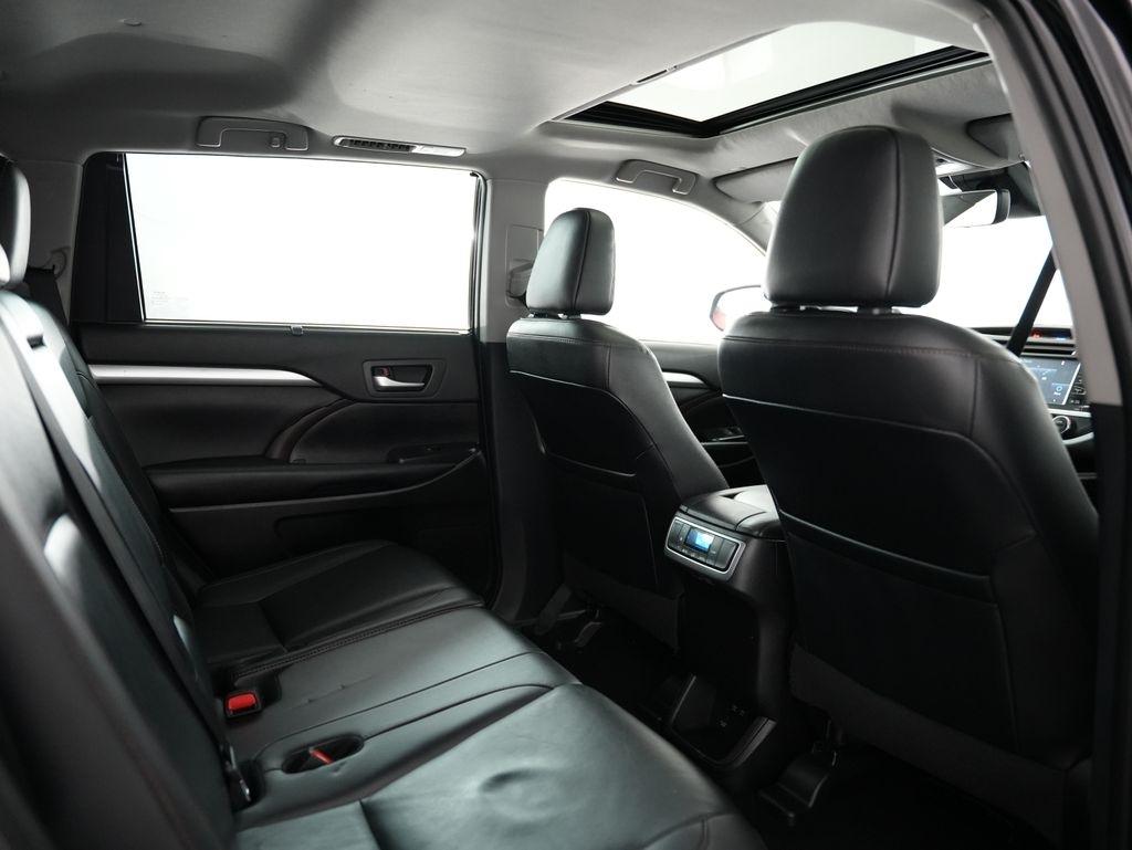 Toyota Highlander XLE V6 AWD (Natl) 2019