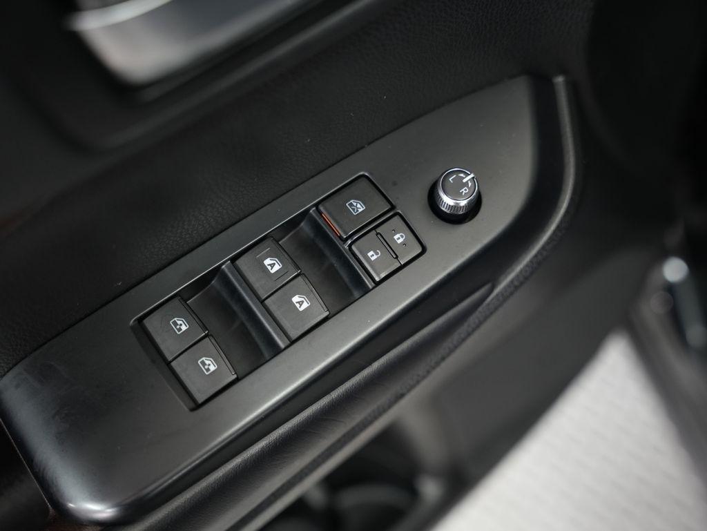 Toyota Highlander XLE V6 AWD (Natl) 2019