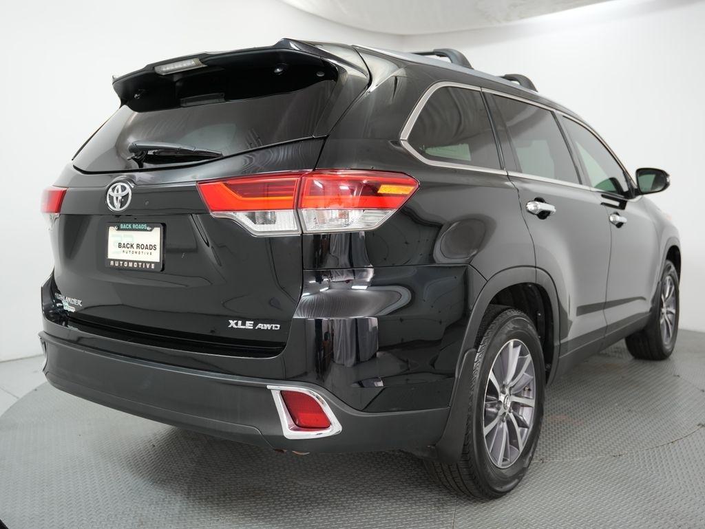 Toyota Highlander XLE V6 AWD (Natl) 2019