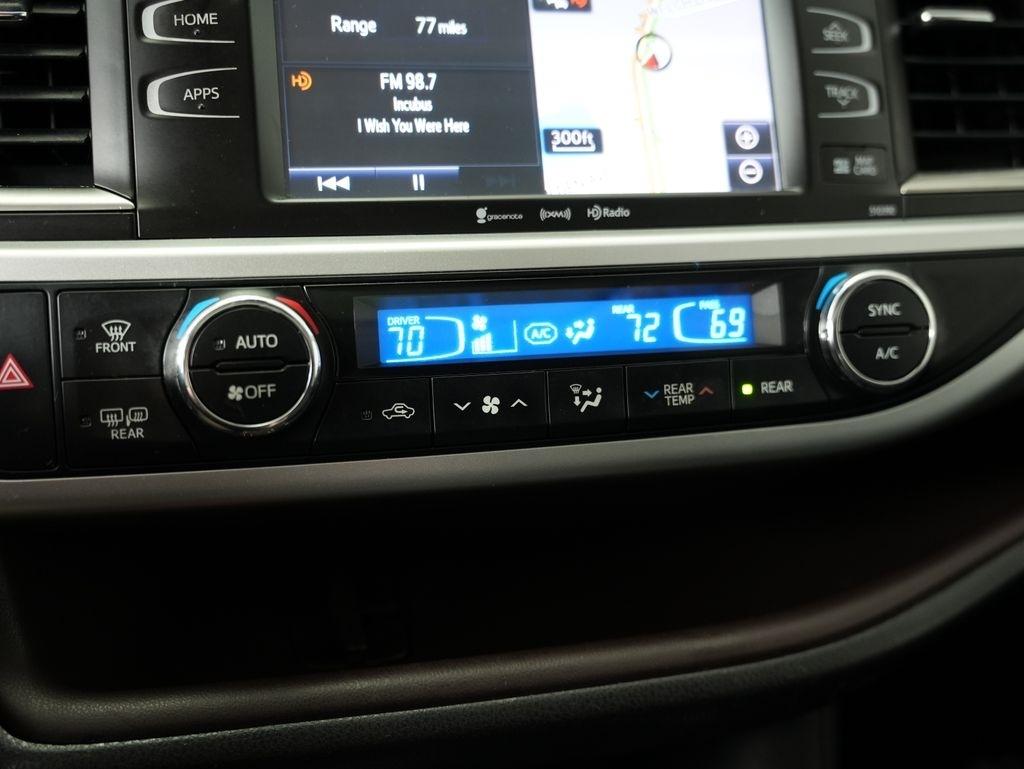 Toyota Highlander XLE V6 AWD (Natl) 2019