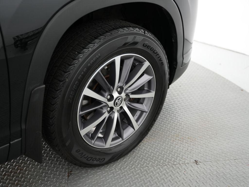 Toyota Highlander XLE V6 AWD (Natl) 2019