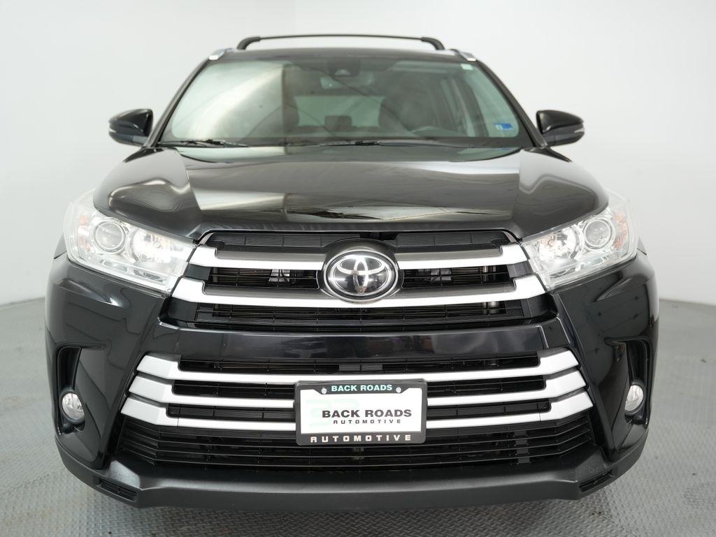 Toyota Highlander XLE V6 AWD (Natl) 2019