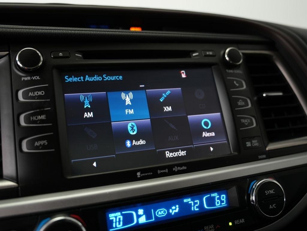 Toyota Highlander XLE V6 AWD (Natl) 2019