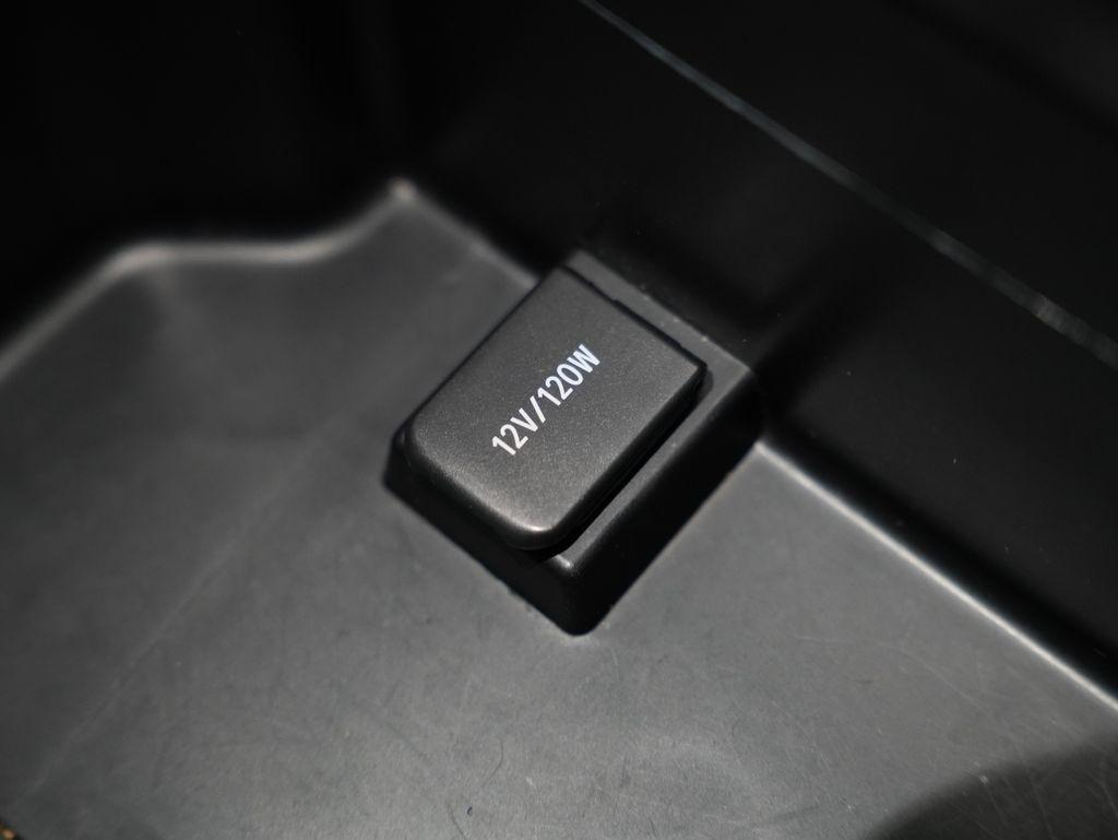 Toyota Highlander XLE V6 AWD (Natl) 2019